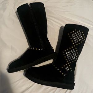 UGG Avondale Black Studded Boots • Sz 8